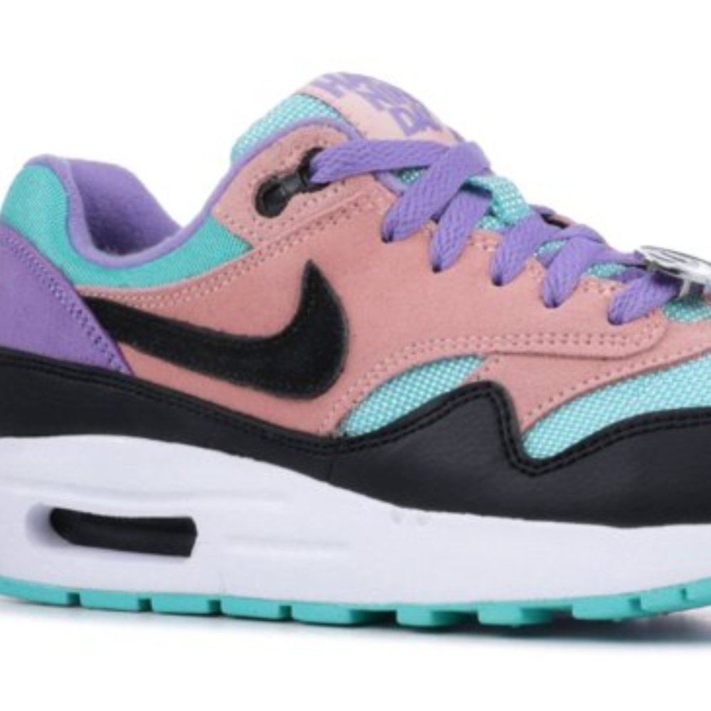 Nike Airmax 1 -  Have a Nike Day